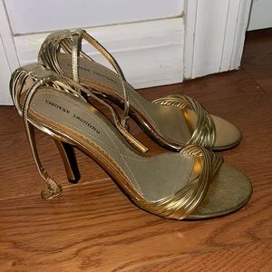 CHINESE LAUNDRY gold heels size 6